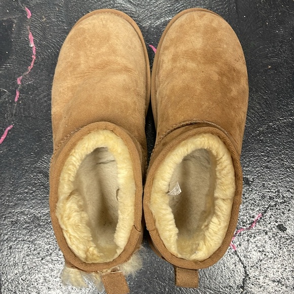 UGG Chestnut Ultra Mini Shearling Lined Footwear - Picture 3 of 8
